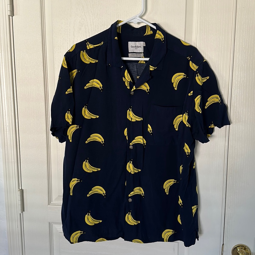 Goodfellow & Co -XL- Navy blue with banana print 100% rayon shirt